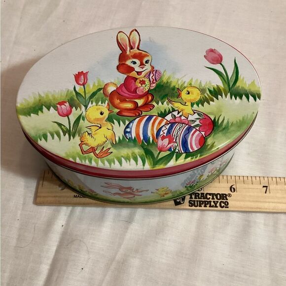 Easter Bunny & Chicks The Tin Box Company of America 1985 Metal Easter Decor - Picture 6 of 13